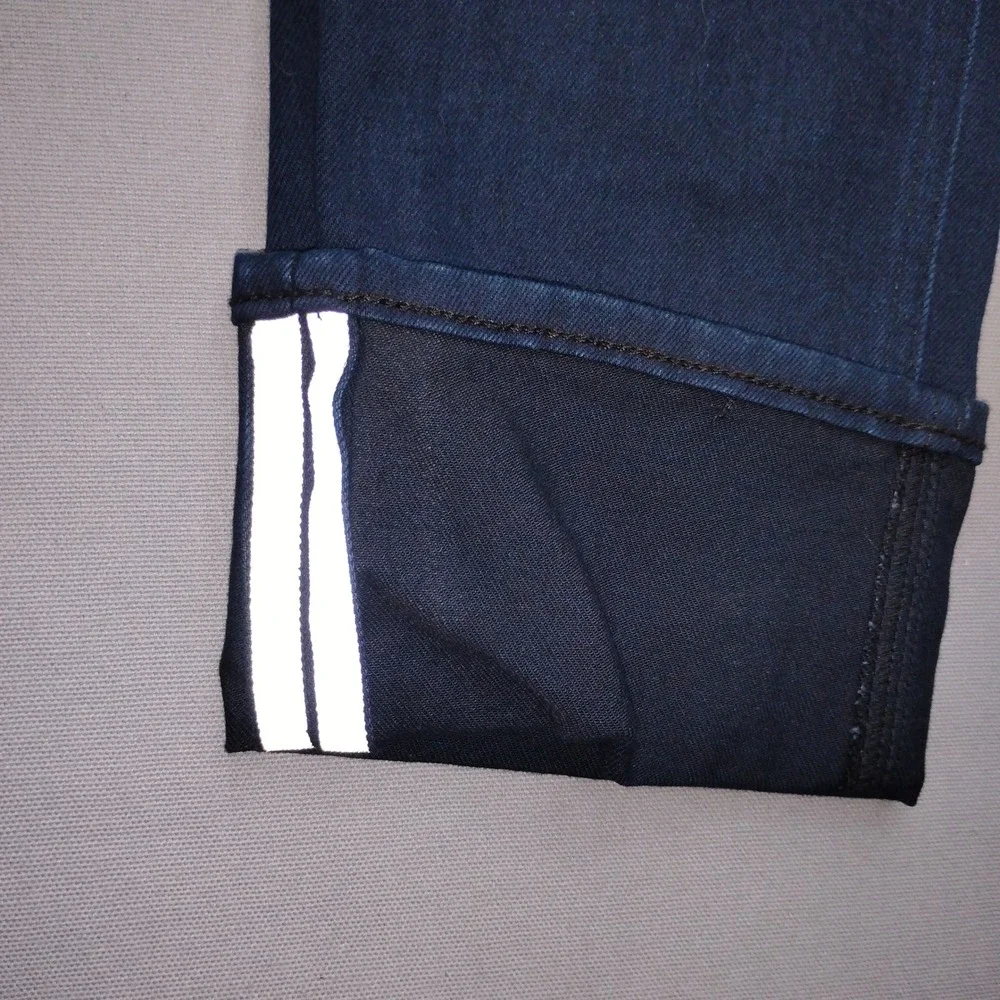 Levis rolled durability utility